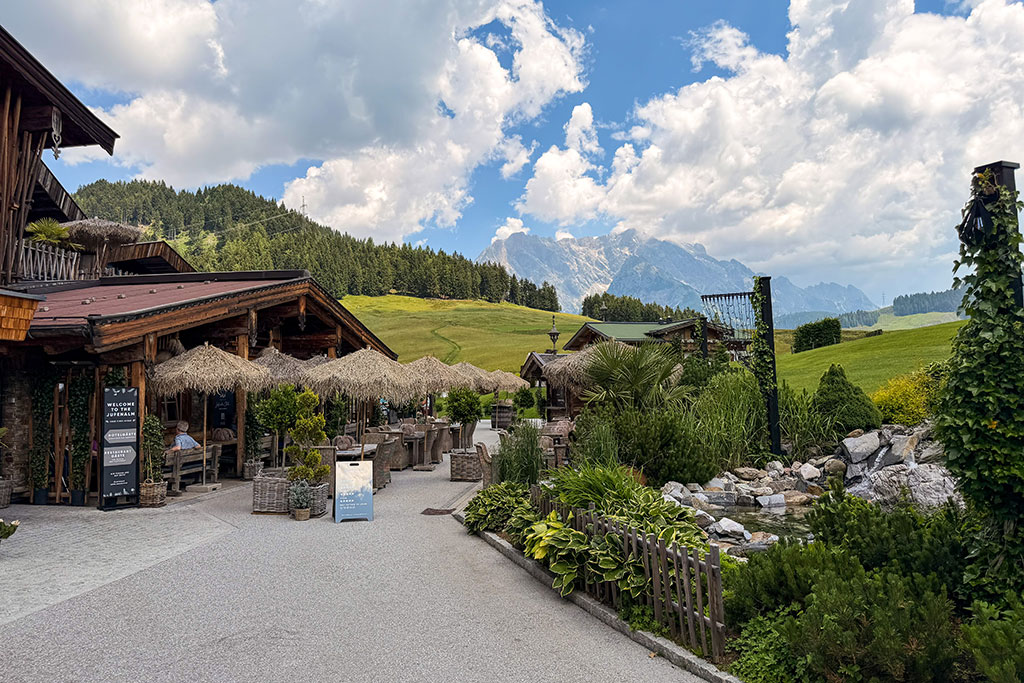 Terasse der Jufenalm